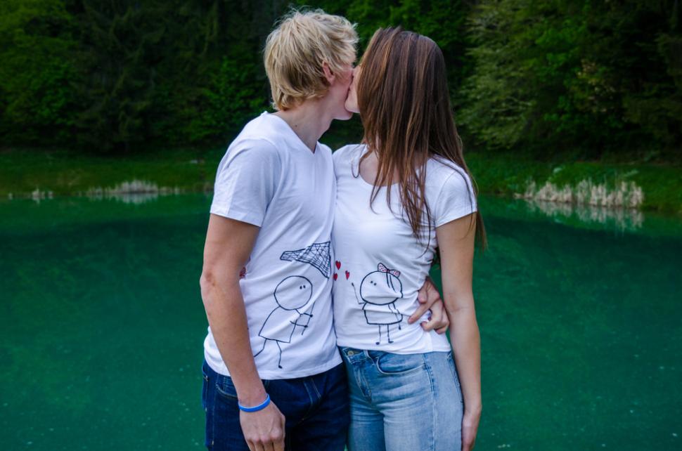 Ce tricou personalizat să oferi cadou în funcție de destinatar 860106