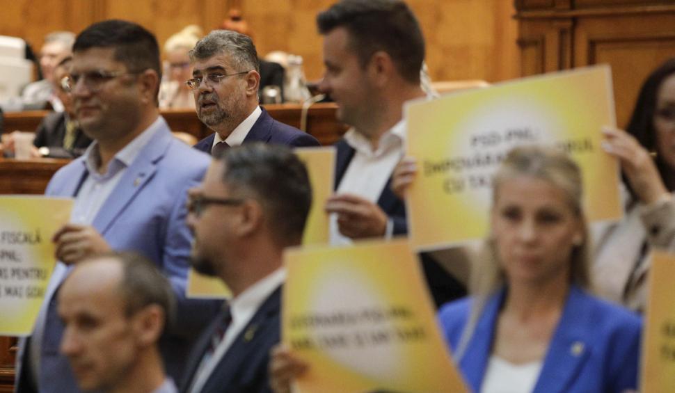 Marcel Ciolacu prezintă noile măsuri fiscale în Parlament: "De astăzi, s-a terminat cu dubla măsură şi cu privilegiile la stat" 860158