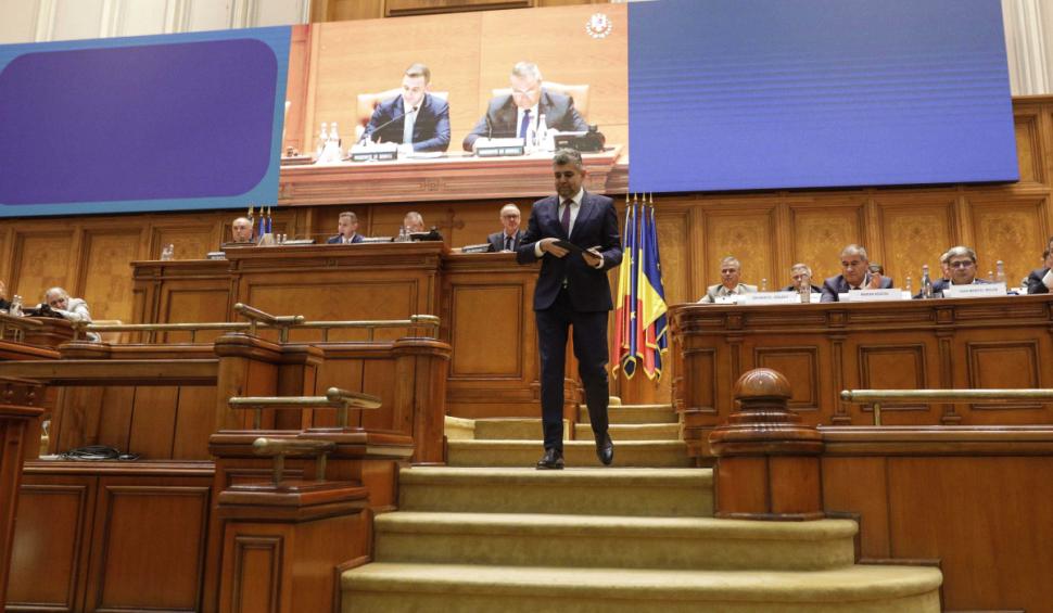 Marcel Ciolacu prezintă noile măsuri fiscale în Parlament: "De astăzi, s-a terminat cu dubla măsură şi cu privilegiile la stat" 860161