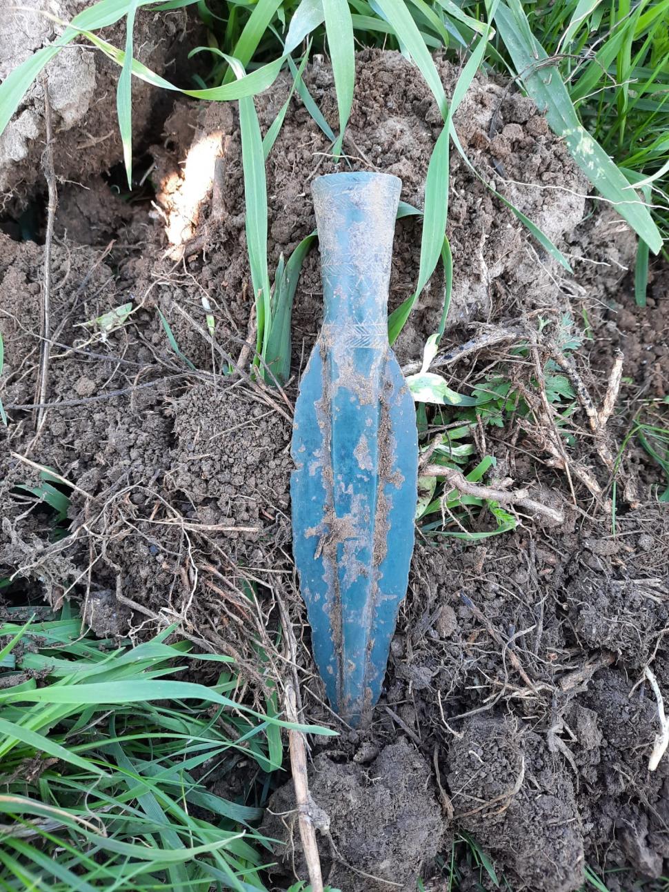 Un jandarm a descoperit o adevărată comoară din anul 1500 înainte de Hristos, în Teleorman | "Nu părea a fi din lumea noastră" 860339