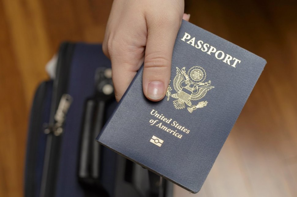 Ambasada SUA: Românii cărora li s-au eliberat anterior vize le pot reînnoi fără interviu