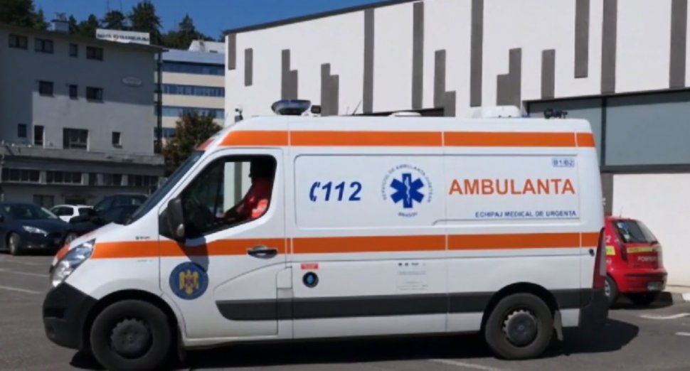 Un elev din Bucureşti a ajuns la spital, după ce a fost rănit cu un briceag de un coleg cu care s-a certat în pauză