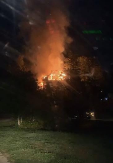 Incendiu puternic la o pensiune din Borsec, județul Harghita 860885