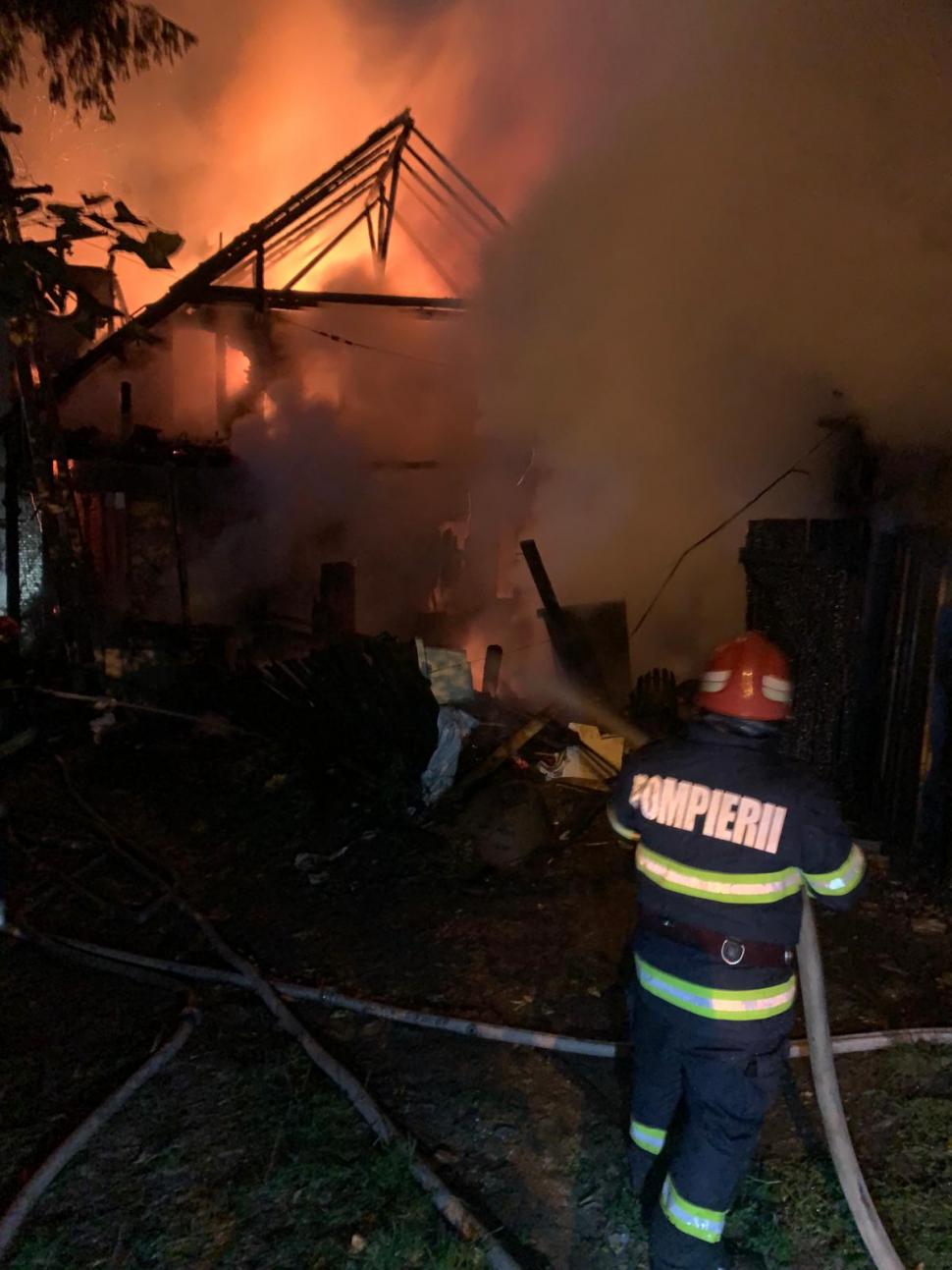 Incendiu puternic la o pensiune din Borsec, județul Harghita 860888