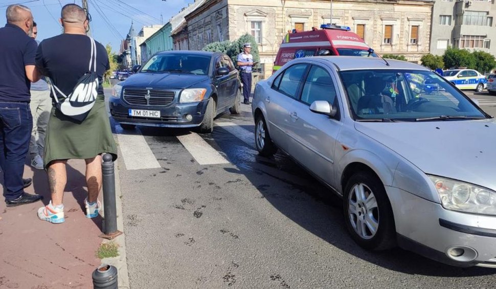 Accident provocat de un șofer drogat la Timișoara: A reușit să proiecteze un autoturism într-un pieton care traversa strada