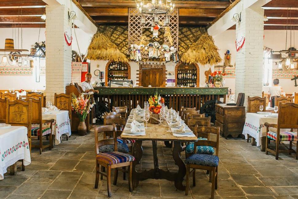 Hanu Ancuței, între legende și istoria reală 861037