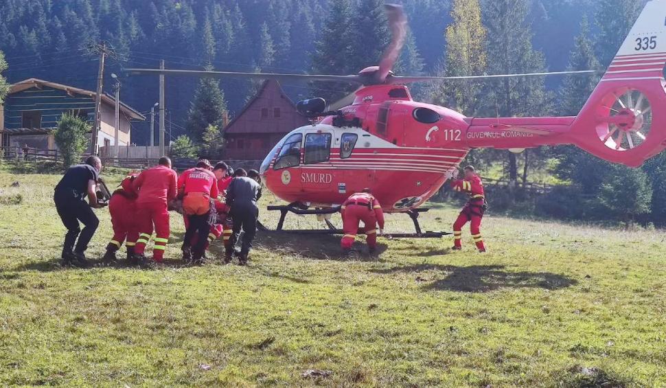 Intervenţie pentru salvarea unui bărbat dintr-o zonă greu accesibilă din Cheile Bicazului. A fost solicitat elicopterul SMURD 860979