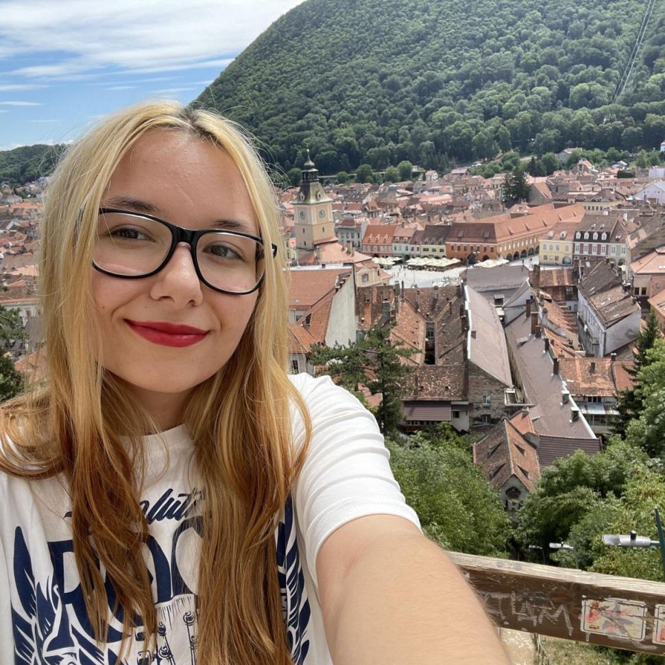 ”Vrem să se schimbe ceva în țara asta!” | Protest în Piața Victoriei al colegilor şi rudelor lui Roberta şi Sebi, tinerii uciși la 2 Mai 861185