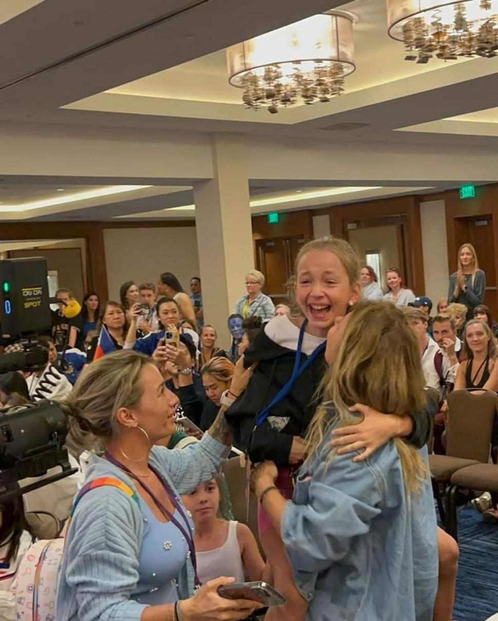 Ea este Andra Mihalcea, fetița de 10 ani care a cucerit scene importante din lumea dansului: ”Mă inspiră mama” 861235