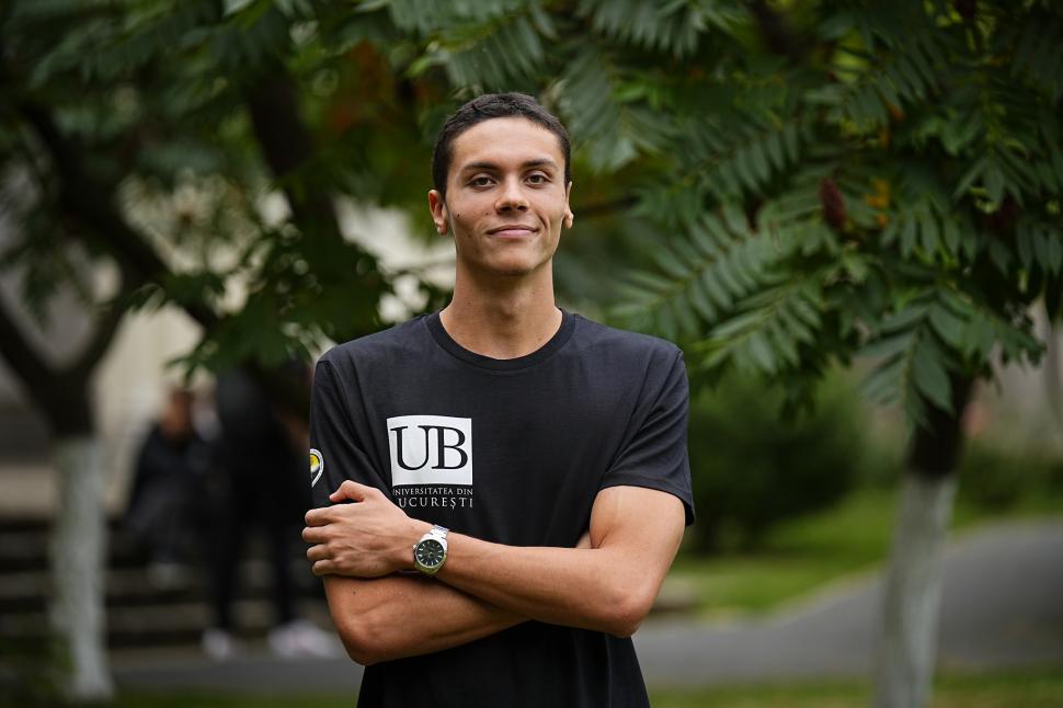 David Popovici, imagini din prima zi de facultate. Discursul ținut în fața profesorilor și a colegilor: "Să facem lucruri bune în țară" 861361