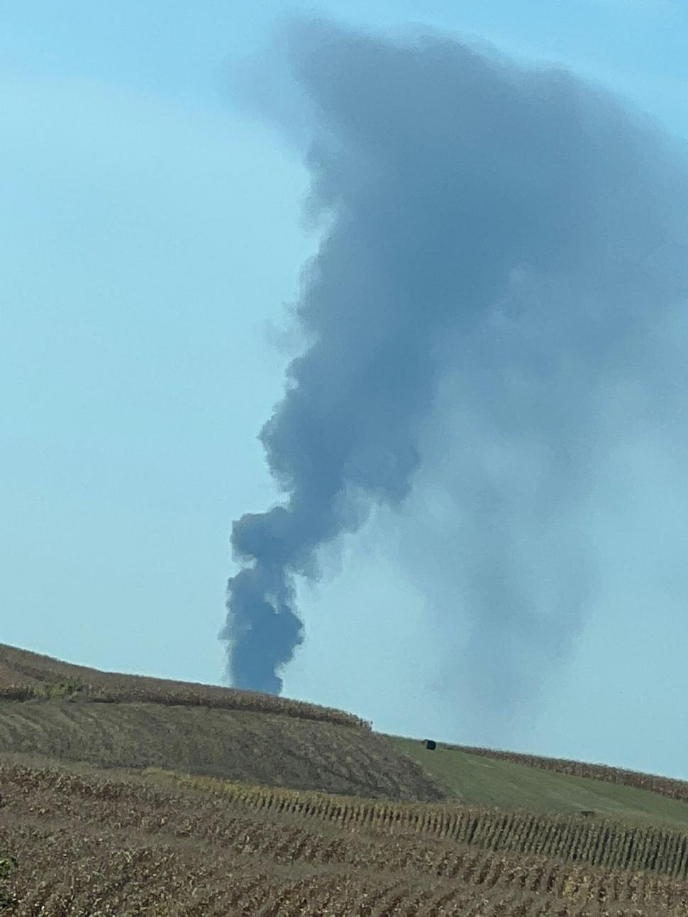 Incendiu de proporții cu degajări mari de fum în Ungheni, județul Mureș | A fost emis mesaj RO-ALERT 861499