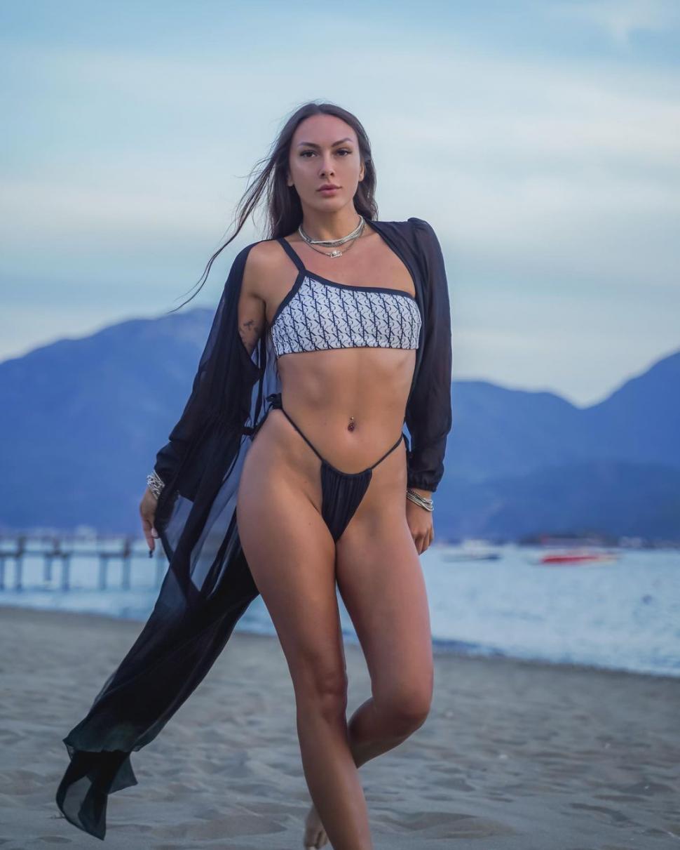 Tatăl Laurei, tânăra găsită moartă pe plaja din Mamaia, a primit rezultatele testelor toxicologice 861411