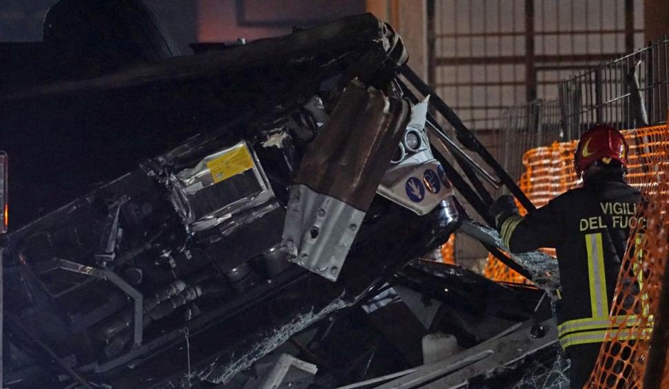 "Salvați-mi copilul!" | Cumplitul accident de autobuz din Italia, povestit de doi salvatori din Africa | Reacția MAE după incident 861721