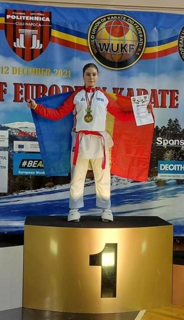 Ea este Medeea Zafiris, adolescenta româncă dublă campioană mondială la karate: ”Performanțele au venit prin multă muncă” 861675