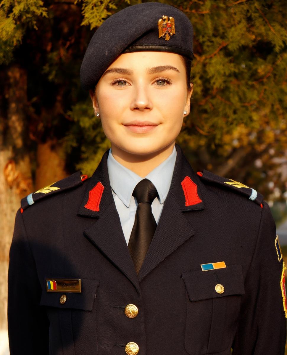 Ea este Medeea Zafiris, adolescenta româncă dublă campioană mondială la karate: ”Performanțele au venit prin multă muncă” 861677