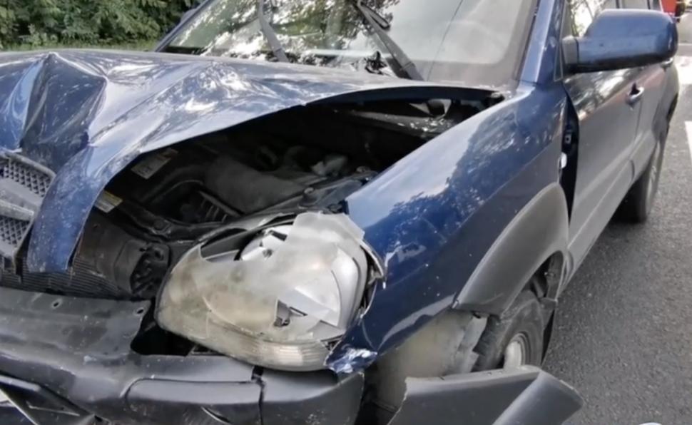 Medic cardiolog din Timișoara, mort în fața spitalului. Era la volanul mașinii când o șoferiță l-a proiectat pe contrasens și a fost lovit de două TIR-uri 861746