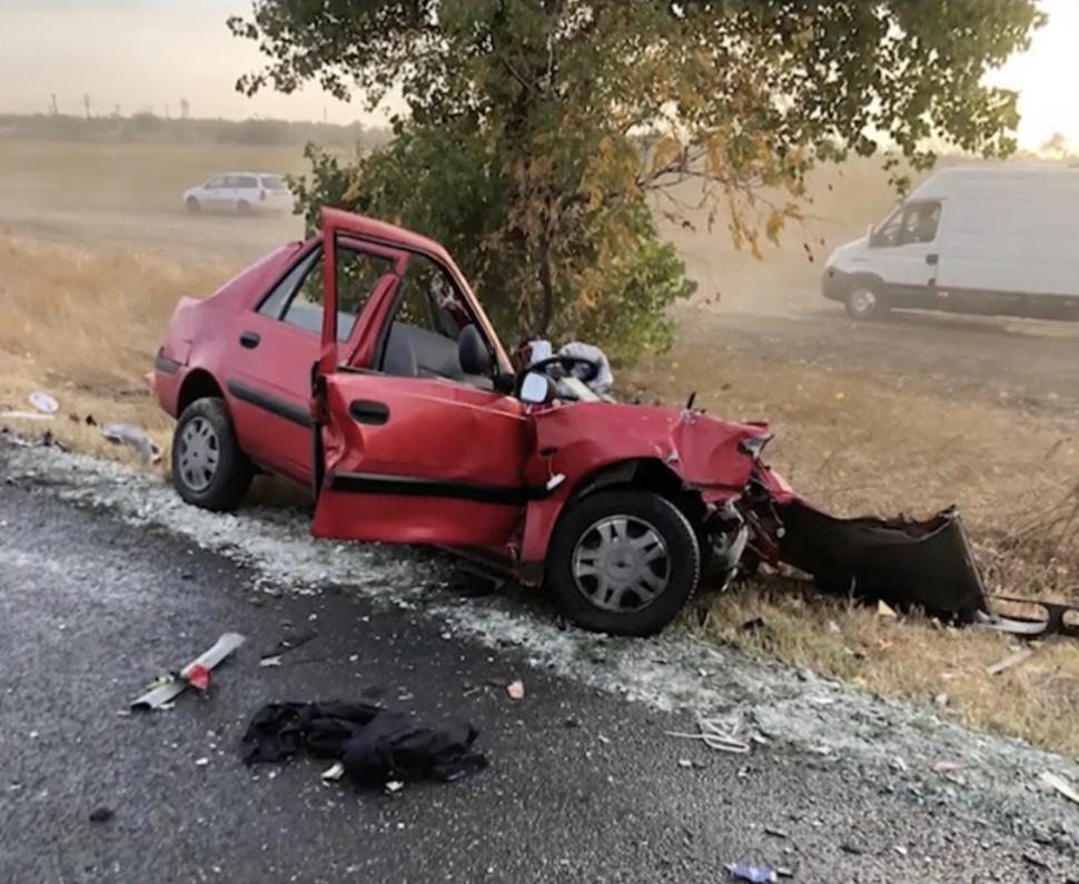 Accident grav între două camioane și o mașină, în localitatea Ciocârlia. Unul dintre șoferi a murit pe loc 862125