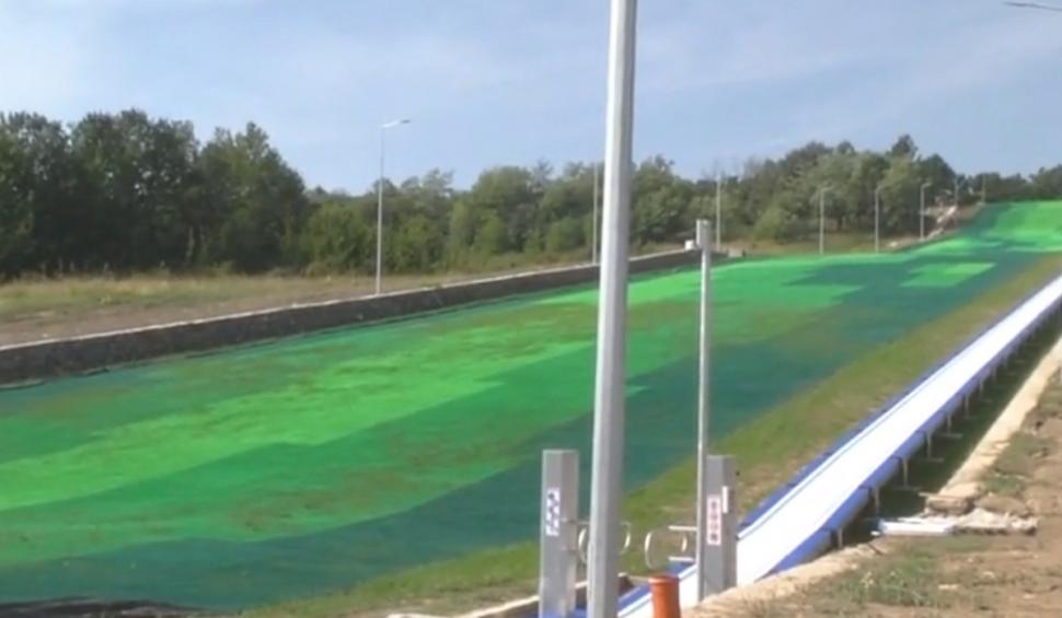 Comuna din România cu cea mai lungă pârtie din ţară pe care se poate schia tot anul 862240