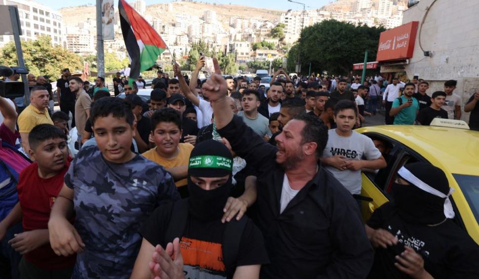 Reuven Azar, ambasadorul Israelului la Bucureşti: "Civilii sunt răpiţi şi duşi în Fâşia Gaza" | Mobilizare generală pentru război în Israel 862342