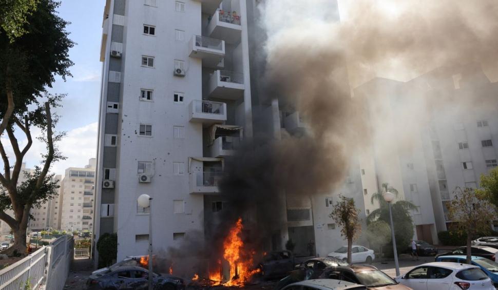 Reuven Azar, ambasadorul Israelului la Bucureşti: "Civilii sunt răpiţi şi duşi în Fâşia Gaza" | Mobilizare generală pentru război în Israel 862347