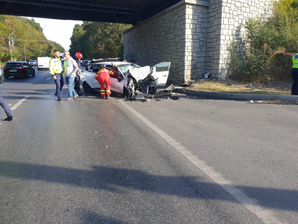 Doctorul Cornel Petreanu, medicul anchetat în dosarul şpăgii de la Institutul "Marius Nasta", a murit într-un accident ciudat, pe DN1 862443