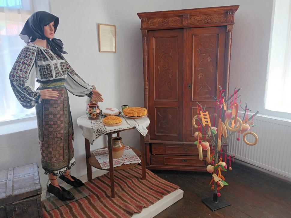 Pietroșița revine la turism, cu "Toamna Literară" la Muzeul de Etnografie 862491