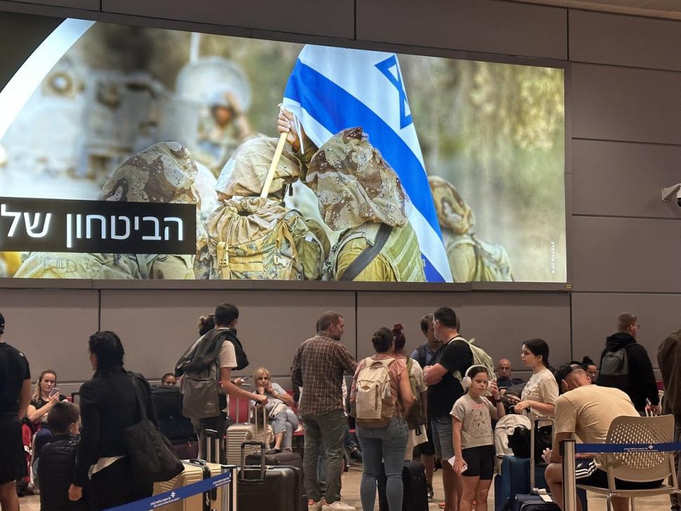 Costurile repatrierii din Israel: Preţul unui bilet de avion pentru a scăpa din infernul bombardamentelor  862735