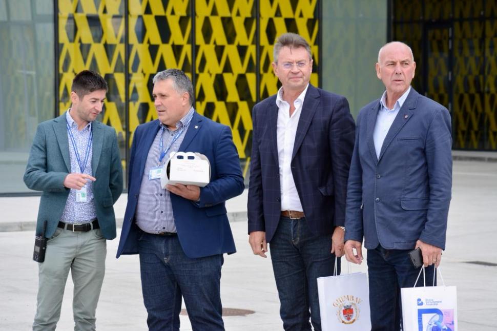 El este pasagerul cu numărul 50.000, primit cu fast pe Aeroportul Internațional Brașov 862781