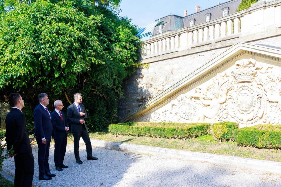 Marcel Ciolacu reface strategia pentru Schengen cu premierii din Bulgaria şi Grecia, la întâlnirea trilaterală de la Varna 862676