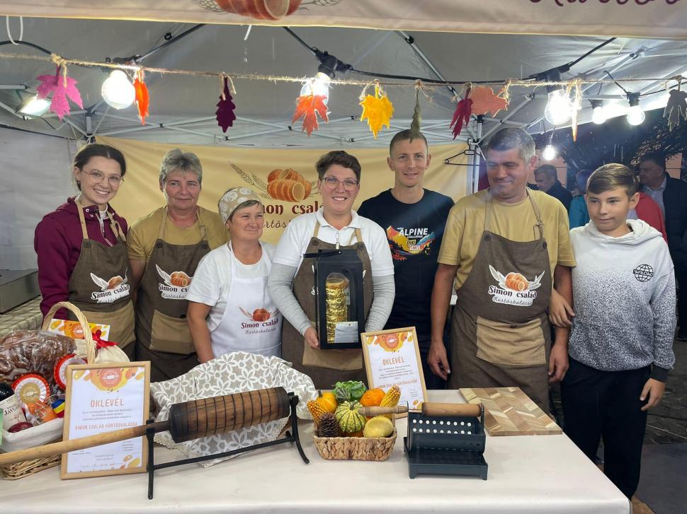 "Am putea crede că există doar în poveşti": Un român a plătit 1.000 de lei pe un kurtos învelit în aur 862599