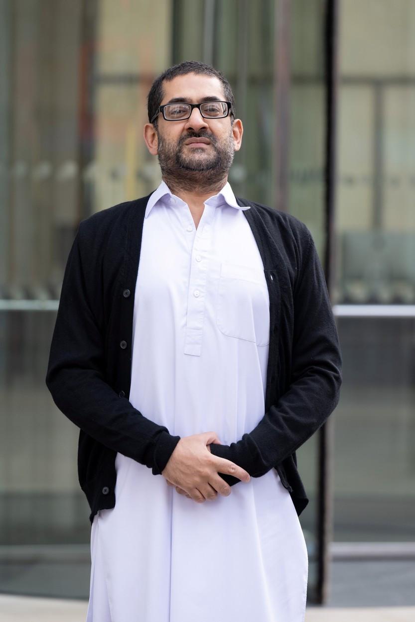 Un bărbat cu 1 euro în cont s-a trezit, peste noapte, cu 140.000! Banca i-a spus să păstreze banii, iar a doua zi a primit încă o veste 863099