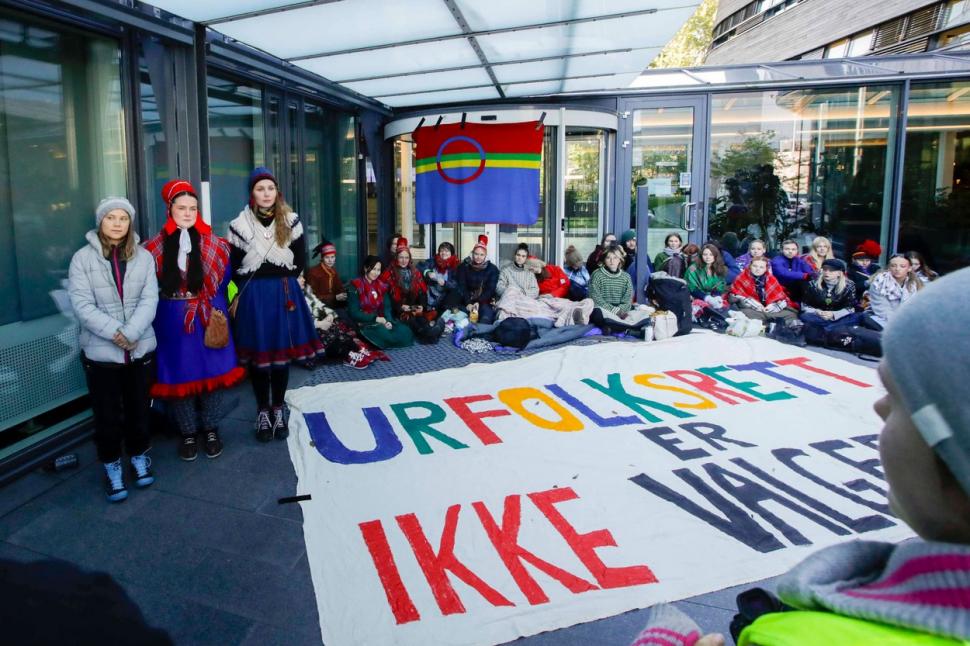 Greta Thunberg se ”luptă” cu turbinele eoliene ilegale din Norvegia 863364