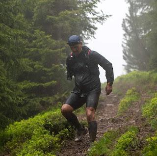 "L-am avut pe Dumnezeu în echipa mea" | El este Levente, prima persoană cu handicap din lume care a reușit să termine un ultramaraton 863397