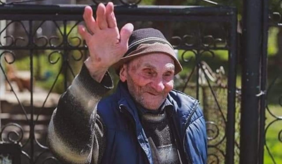 Un veteran de război din Alba și-a recăpătat vederea, la 103 ani. Povestea lui Moș Loghin, unul dintre cei mai vârstnici pacienți din România
