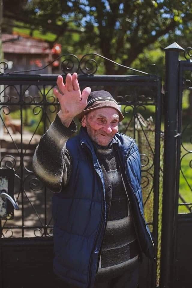 Un veteran de război din Alba și-a recăpătat vederea, la 103 ani. Povestea lui Moș Loghin, unul dintre cei mai vârstnici pacienți din România 863263