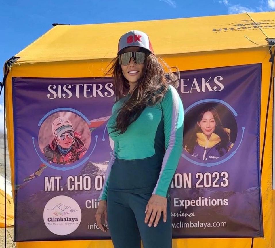 "Am văzut avalanşa. Eram atât de şocată!". Două alpiniste au murit în timp ce se întreceau să stabilească un nou record. Mai aveau doar câţiva metri până la vârf 863508