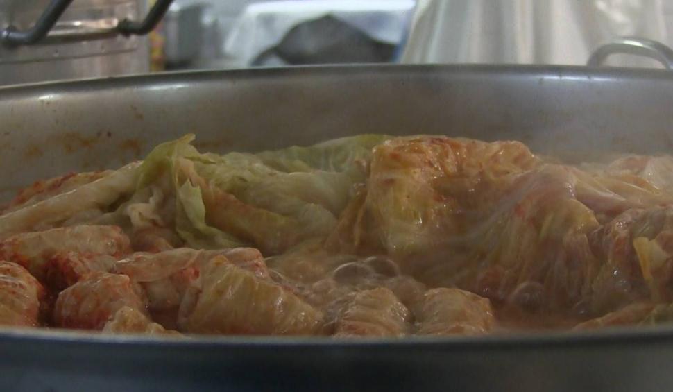 40.000 de sarmale, pregătite pentru pelerinii veniți la Hramul Sfintei Cuvioase Parascheva 863594