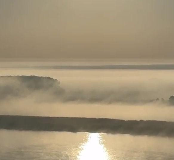 "Fierbe" Dunărea. Explicaţiile unui fenomen rar şi spectaculos 863706