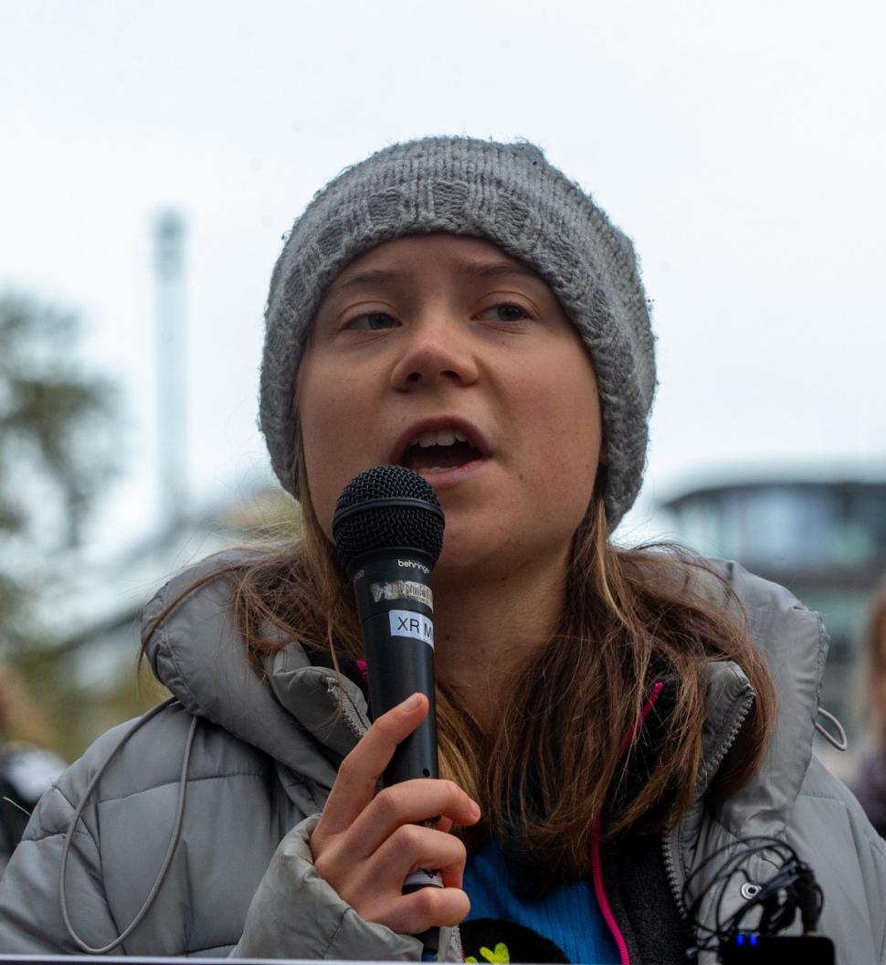Greta Thunberg, activista pentru climă, a fost reținută de polițiști la Londra 864181