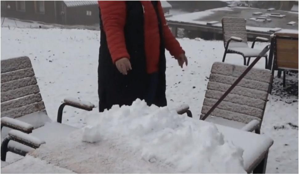 Primele ninsori din această toamnă! Strat de zăpadă de 15 centimetri în unele zone | Peisajele de poveste i-au luat prin surprindere pe români 864066
