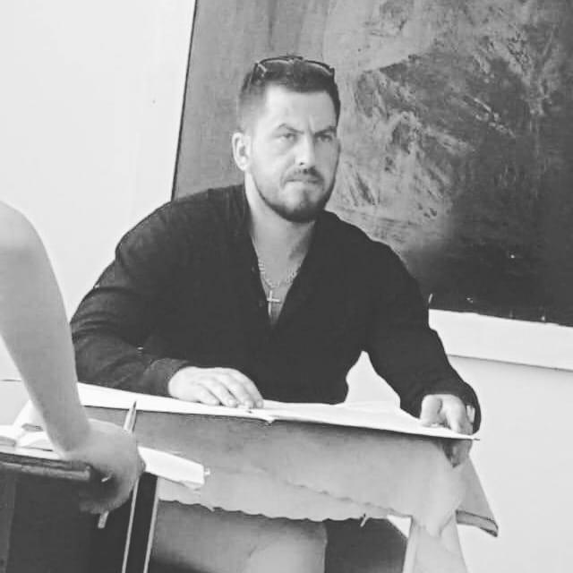 "A plecat să predea printre îngeri". Un profesor din Bistrița-Năsăud a murit la doar 35 de ani, după o luptă grea cu o boală nemiloasă 864245