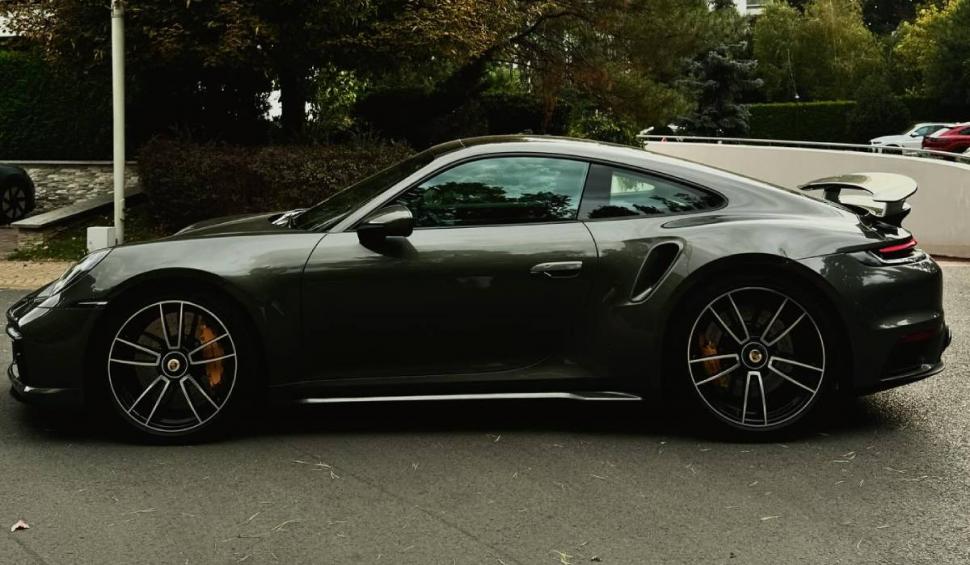 Selly și-a făcut visul realitate! Prețul exorbitant al noii sale mașini 864251