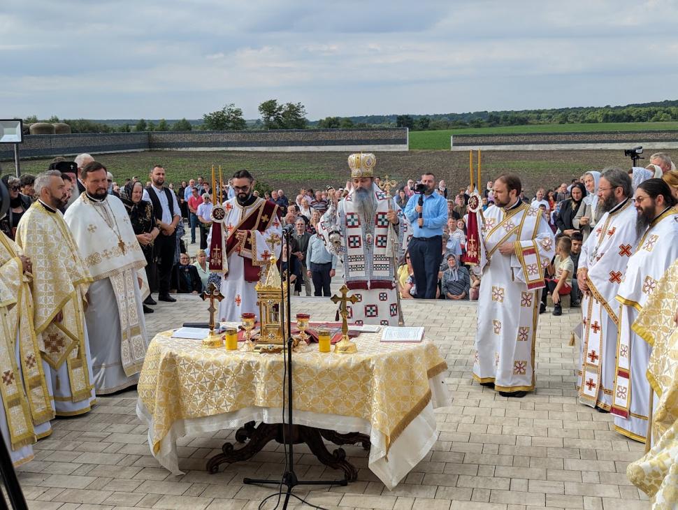 "Ştiam că voi reuşi" | Un medic veterinar a construit o biserică, apoi a donat-o Mitropoliei Banatului 864490