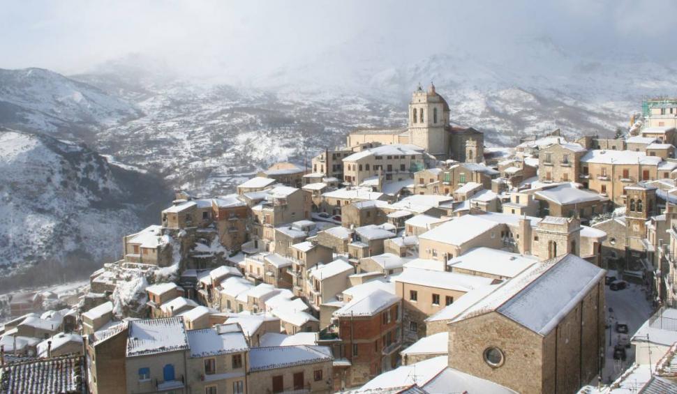 Satul care îți oferă 5.000 de euro să te muți în el. Locul este de poveste 864736