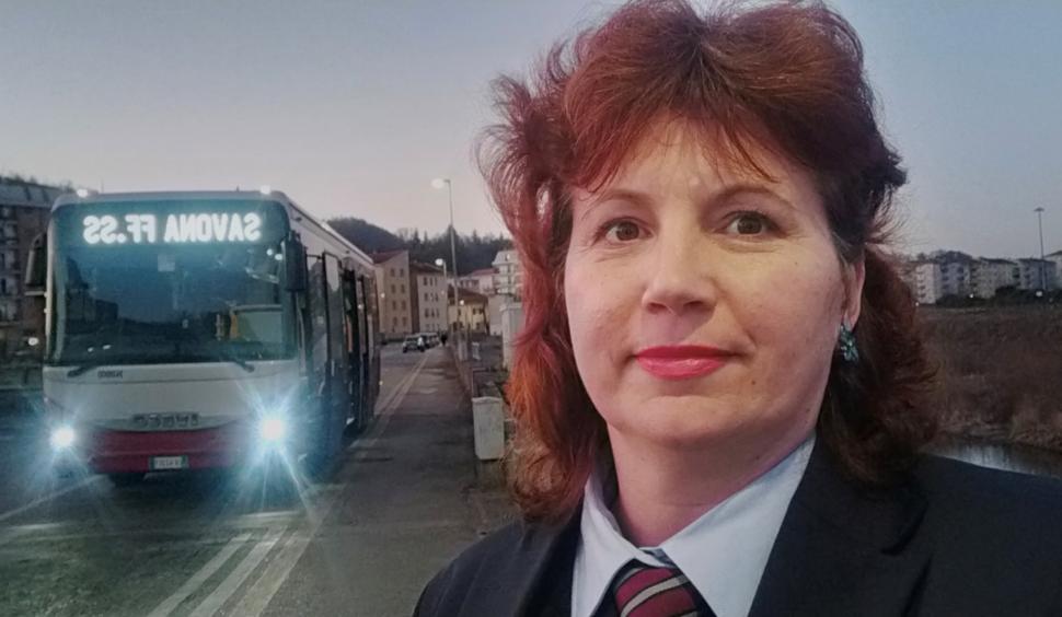 Povestea impresionantă a româncei șofer de autobuz în Italia: "Este o responsabilitate mare. Am decis să încerc" 864789