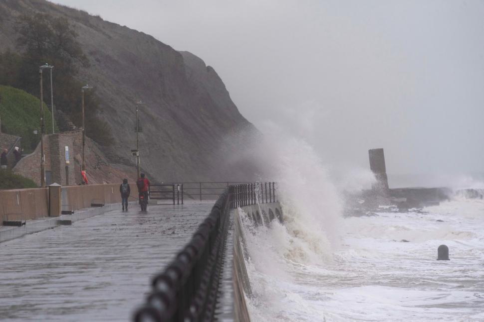 Furtuna Babet, care face ravagii în Europa, a provocat moartea a trei persoane | Sute de case sunt distruse de inundații 865029