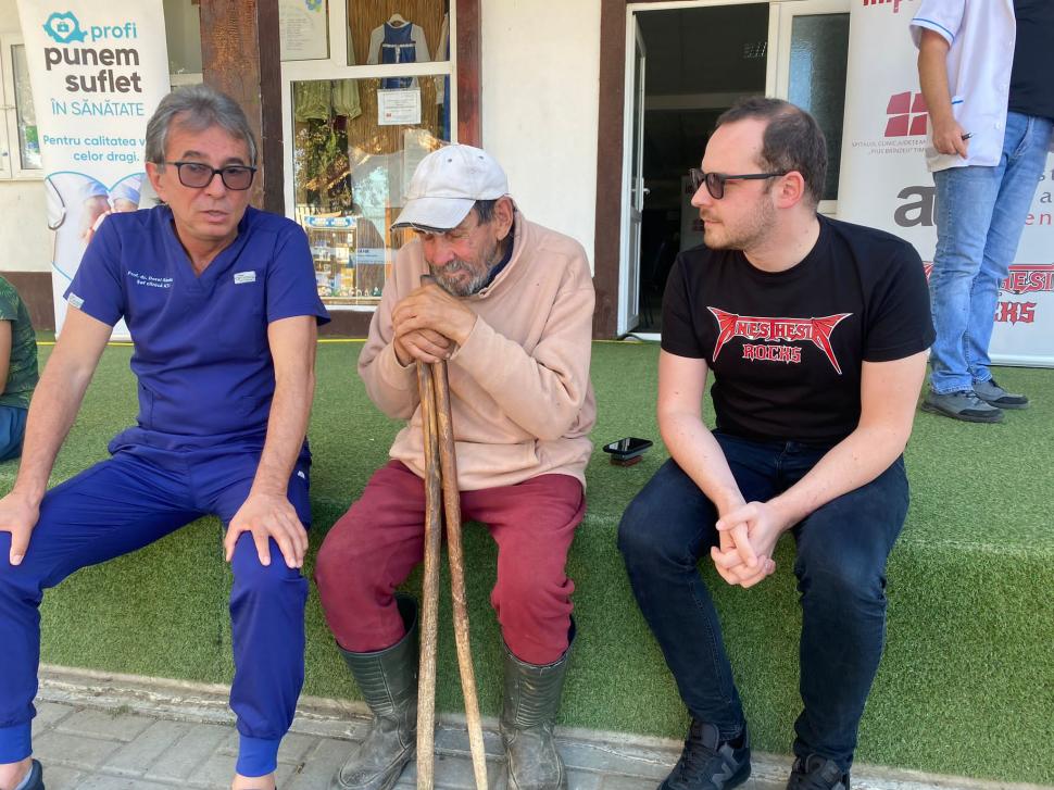 Secretarul de Stat dr. Alexandru Rogobete, prezent la Caravana medicală "Împreună pentru viață" din comuna Crișan, Delta Dunării 864978