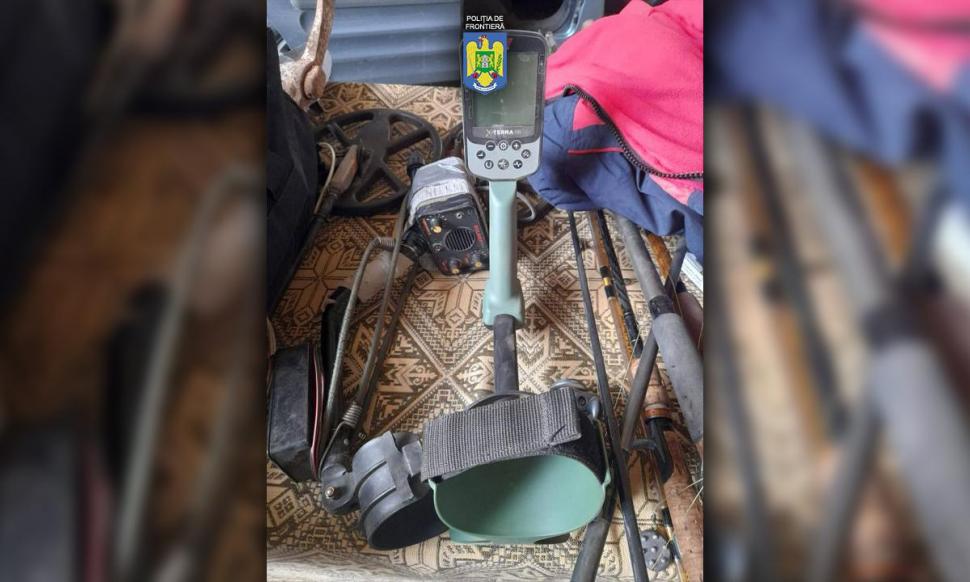 O adevărată comoară a fost descoperită de polițiștii de frontieră în bagajul unor cetăţeni bulgari  865359