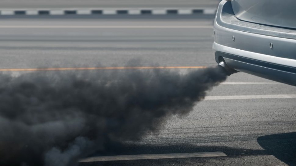 Vești proaste pentru șoferi! Taxa de poluare ar putea fi reintrodusă după șapte ani