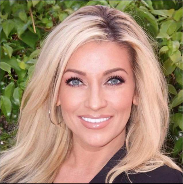 Ea este Irina Hanses, românca stabilită în SUA, care va candida pentru funcţia de primar al celebrului Las Vegas 865726